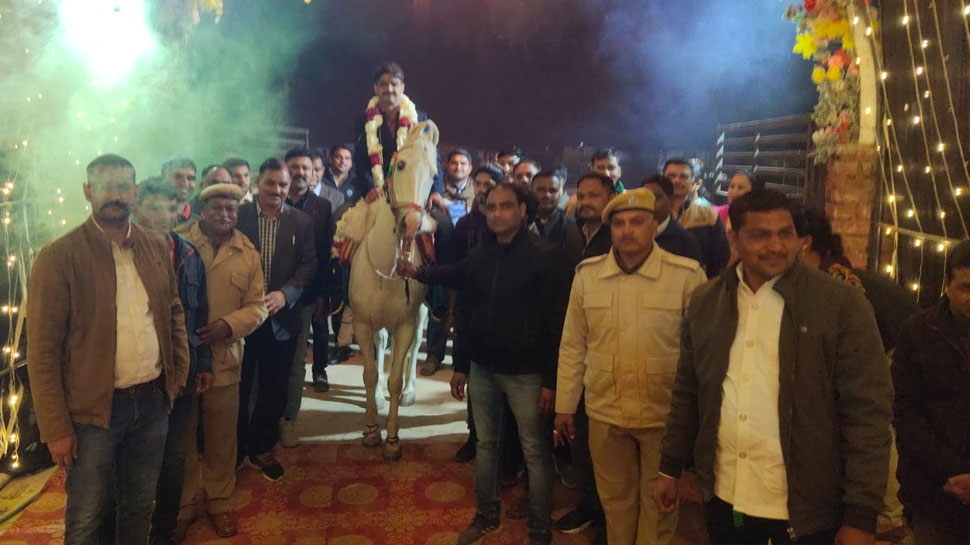 सीआई का साफा वंदन किया गया