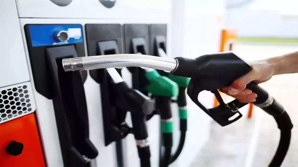 Bihar Petrol Diesel Price Today: आम बजट 2023 से पहले पटना में पेट्रोल-डीजल सस्ता, एक क्लिक पर देखिए अपने शहर में आज का भाव