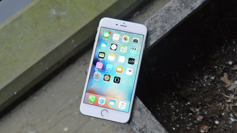 अगर आपके पास है ये iPhone तो हो जाइए सावधान! Hackers कर रहे हैं अब ऐसा