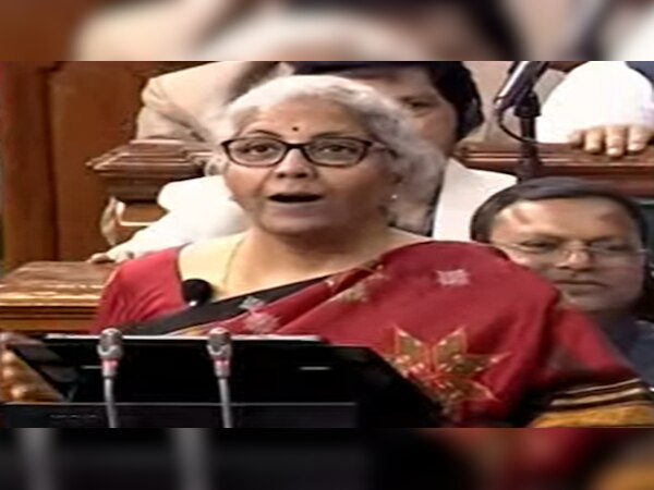 Budget 2023: सरकार ने इनकम टैक्स में दी छूट, स्लैब को बढ़ाकर 7 लाख किया