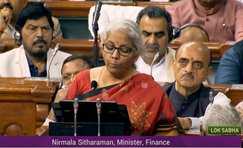 बजट भाषण में पढ़े गए पाकिस्तानी शायर के शेर, जिसने भगवान राम को बताया था इमाम-ए-हिंद बजट भाषण में पढ़े गए पाकिस्तानी शायर के शेर, जिसने भगवान राम को बताया था इमाम-ए-हिंद