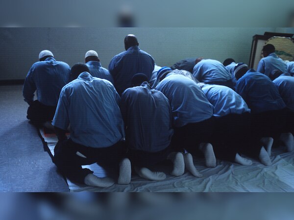 मुस्लिम कैदियों को रिहा कराएगी सरकार? नए बजट में जमानत और आर्थिक मदद का प्रावधान