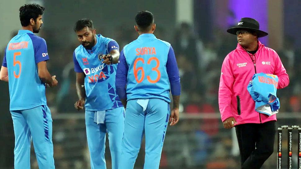 IND vs NZ: 'फाइनल' टी20 मैच में कितना बनेगा स्कोर? मुकाबले से ऐन पहले ही खुल गया बड़ा राज IND vs NZ: 'फाइनल' टी20 मैच में कितना बनेगा स्कोर? मुकाबले से ऐन पहले ही खुल गया बड़ा राज