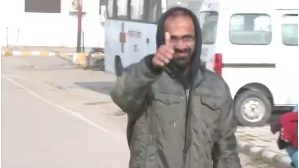 2 साल 4 महीने बाद रिहा हुए पत्रकार सिद्दीक कप्पन, लड़ी लंबी लड़ाई 2 साल 4 महीने बाद रिहा हुए पत्रकार सिद्दीक कप्पन, लड़ी लंबी लड़ाई