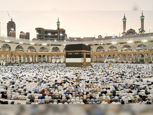 हज मंत्रालय का बड़ा झटका: हज का आवेदन करने वाले इन लोगों का नाम लिस्ट से हटाया