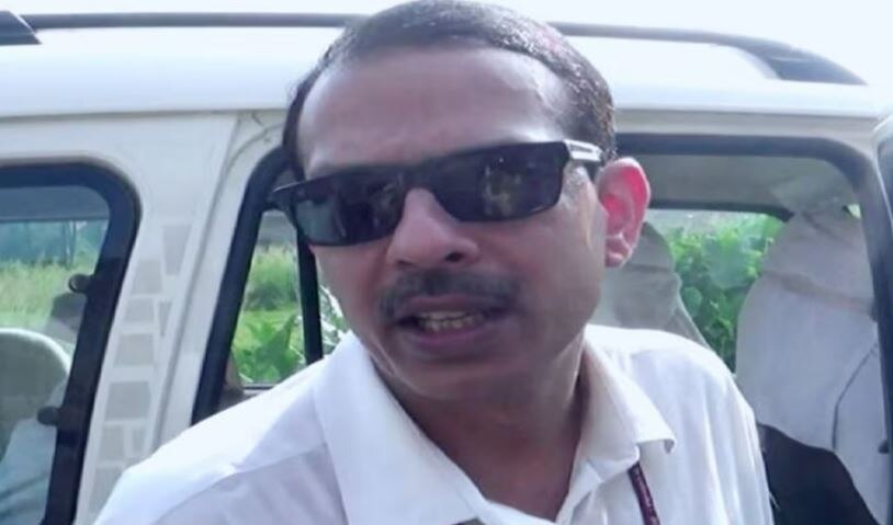 IAS Officer KK Pathak Viral Video Gali Politicians Demanded Action Know ...