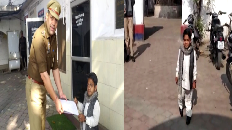 UP: 3 फीट के दानिश की पुलिस से फरियाद- करा दो शादी, पेश आ रहीं ये दिक़्क़तें UP: 3 फीट के दानिश की पुलिस से फरियाद- करा दो शादी, पेश आ रहीं ये दिक़्क़तें
