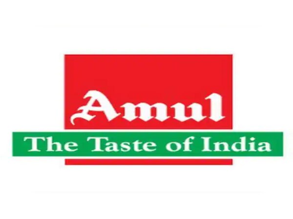 आम आदमी की जेब पर महंगाई की मार, अमूल ने एक लीटर दूध पर बढ़ाए 3 रुपये