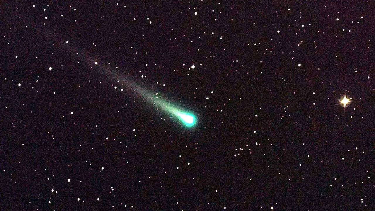 Watch Green Comet: 50 हजार साल बाद आसमान में नजर आया हरा धूमकेतु, Iceage के बाद पहली बार पृथ्वी के पास से गुजरा