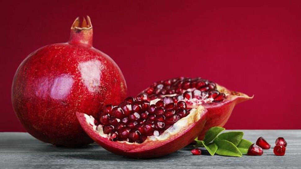 Pomegranate: अनार के छोटे-छोटे दानों में छिपा है सेहत का खजाना, ये लोग जरूर खाएं 