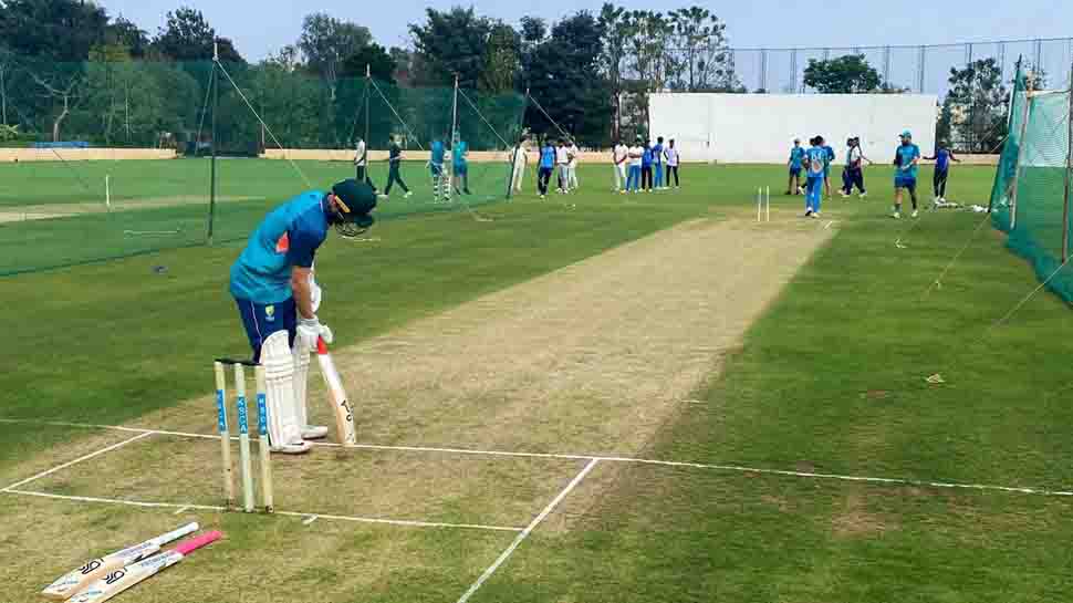 IND vs AUS: टेस्ट सीरीज के लिए ‘अश्विन’ करवा रहे ऑस्ट्रेलियाई टीम को प्रैक्टिस, हैरत में पड़ गए भारत के क्रिकेट फैंस