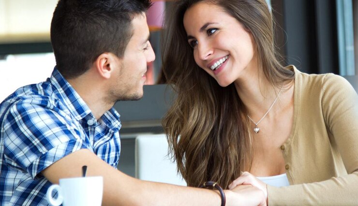 Relationship Tips: शादीशुदा जिंदगी में  पार्टनर से न रखें ये उम्मीदें, रिश्ता रहेगा मजबूत