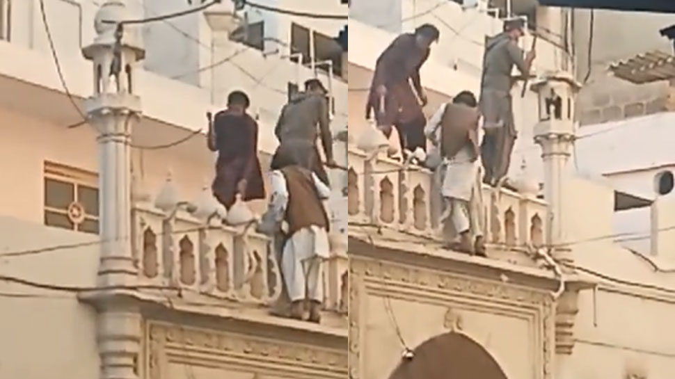 Watch: रोटी को मोहताज पाकिस्तान कट्टरता से नहीं आ रहा बाज, यहां सरेआम मस्जिद पर हमला