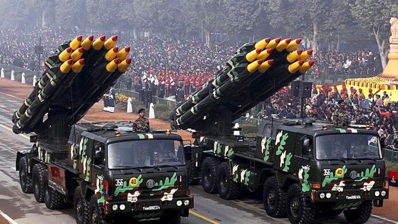 चीन से विवाद के बीच भारत ने अपने बेड़े में जोड़े खतरनाक हथियार, 5 वर्षों में 1.93 लाख करोड़ की खरीद