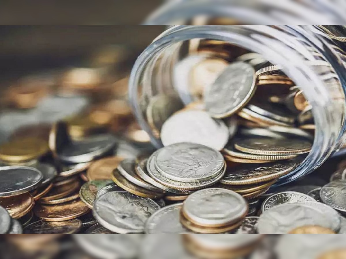 Coin Collection: सिक्के बचाकर अमीर बन गया शख्स, एक-एक सिक्के के मिल रहे हजार गुना दाम!