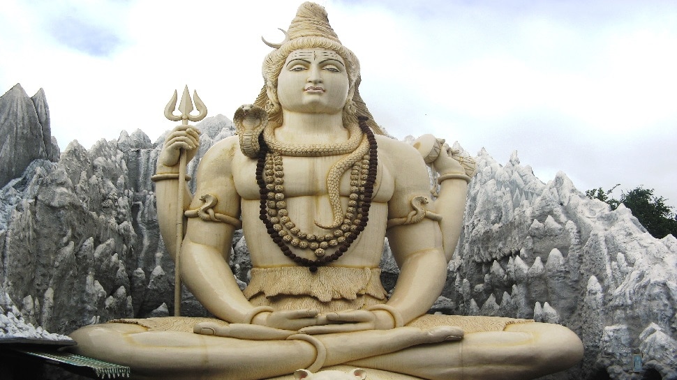 पंचाक्षर स्त्रोत: महाशिवरात्रि पर कर लें ये पाठ, एक भी मनोकामना नहीं रहेगी अधूरी!