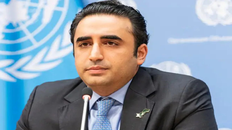 Bilawal Bhutto: मुशर्रफ़ की मौत के बाद बिलावल ने बदली अपनी Twitter प्रोफाइल तस्वीर ; इन लोगों की लगाई Photo Bilawal Bhutto: मुशर्रफ़ की मौत के बाद बिलावल ने बदली अपनी Twitter प्रोफाइल तस्वीर ; इन लोगों की लगाई Photo