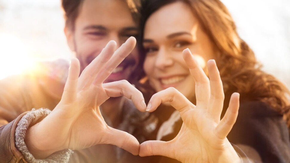 Relationship Goals: हर औरत रिलेशनशिप में महंगे गिफ्ट नहीं, बल्कि पुरुषों से चाहती हैं ये चीजें