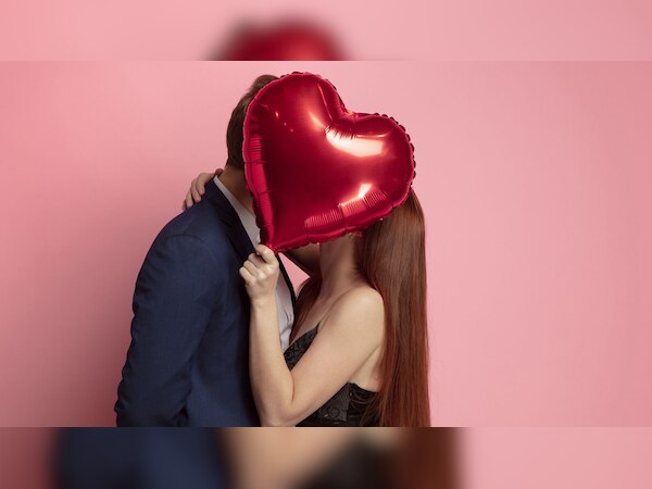 इन मुस्लिम देशों में वैलेनटाइन डे मनाने के खिलाफ जारी फतवा, पकड़े जाने पर होगी ये कार्रवाई