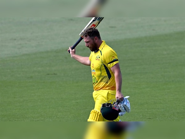 भारत के खिलाफ सीरीज़ से पहले ऑस्ट्रेलियाई टीम के कप्तान एरोन फिंच ने लिया सन्यास