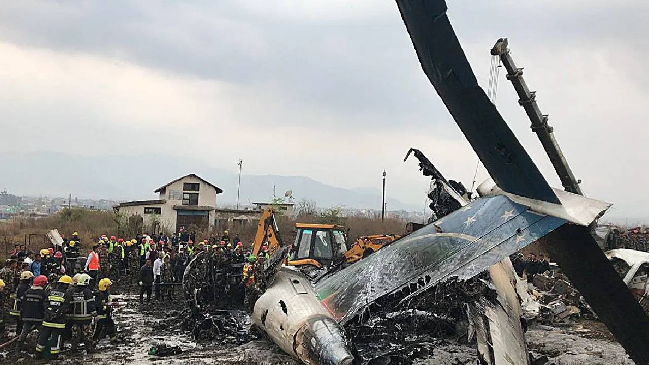 Nepal Plane Crash: आखिर क्यों हुआ था 30 सालों का सबसे खतरनाक प्लेन क्रैश, 72 लोगों की जान लेने वाले नेपाल हादसे की वजह आई सामने