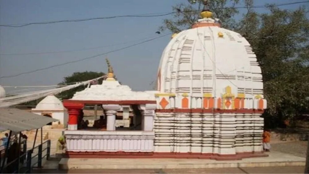 Mahashivratri 2023 Rewa Deotalab Temple Shiva Temple was built in 1