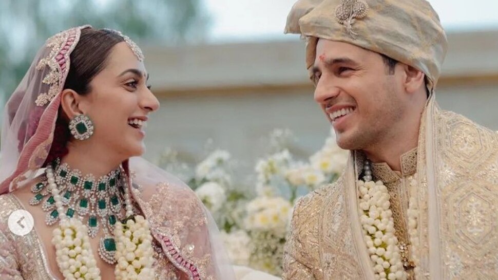 Sidharth Kiara Wedding: एक दूजे के प्यार में डूबे दिखे सिद्धार्थ-कियारा, शादी की पहली फोटो की शेयर