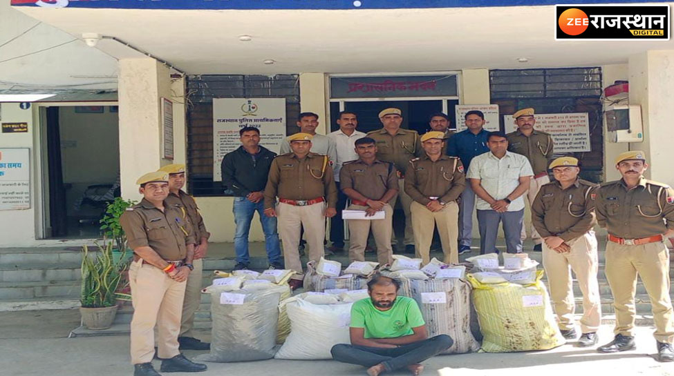 अजमेर तस्करी हो रहा था करोड़ों का गांजा तस्करों ने केरिट में छिपाए प्लास्टिक के 7 कट्टे