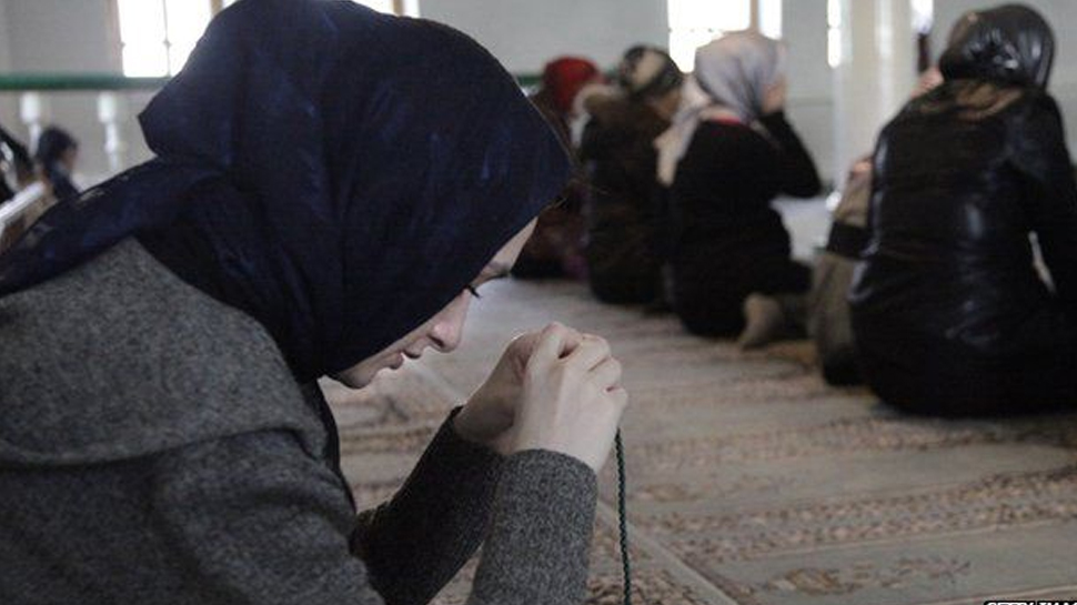 बेहद लिबरल है यह मुस्लिम देश, बिना शादी के लड़कियां बन सकती हैं मां बेहद लिबरल है यह मुस्लिम देश, बिना शादी के लड़कियां बन सकती हैं मां