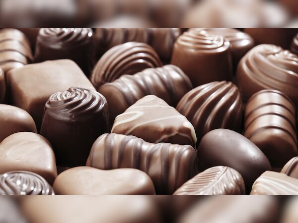 Happy Chocolate Day 2023: इंप्रेस करना चाहते हैं? इस खास अंदाज में करें अपने पार्टनर को विश