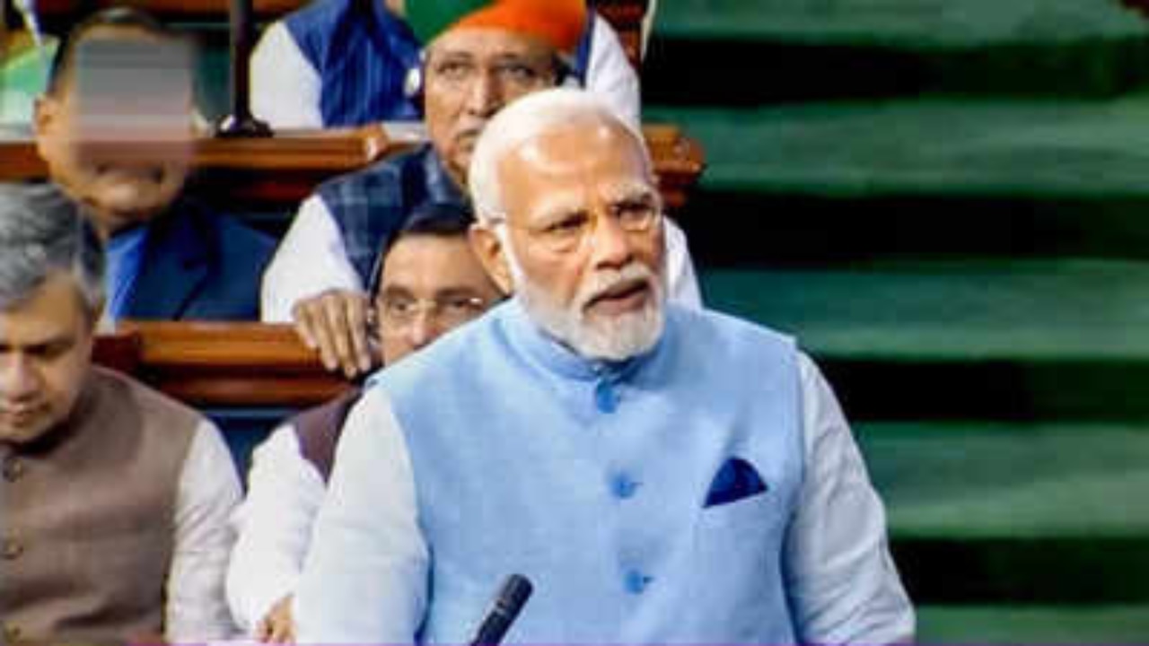 PM Modi Speech: संसद में कांग्रेस पर बरसे पीएम, कहा- &#039;विपक्ष की समझ से बाहर है देश का मोदी पर भरोसा&#039;