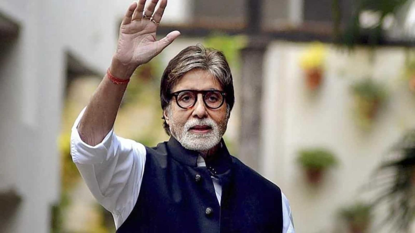 अमिताभ बच्चन