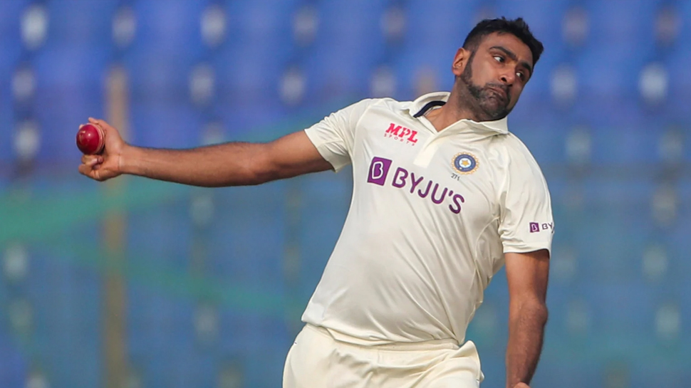 Ashwin Test Wickets: कुंबले के बाद अश्विन बने ऐसा कारनामा करने वाले दूसरे खिलाड़ी Ashwin Test Wickets: कुंबले के बाद अश्विन बने ऐसा कारनामा करने वाले दूसरे खिलाड़ी