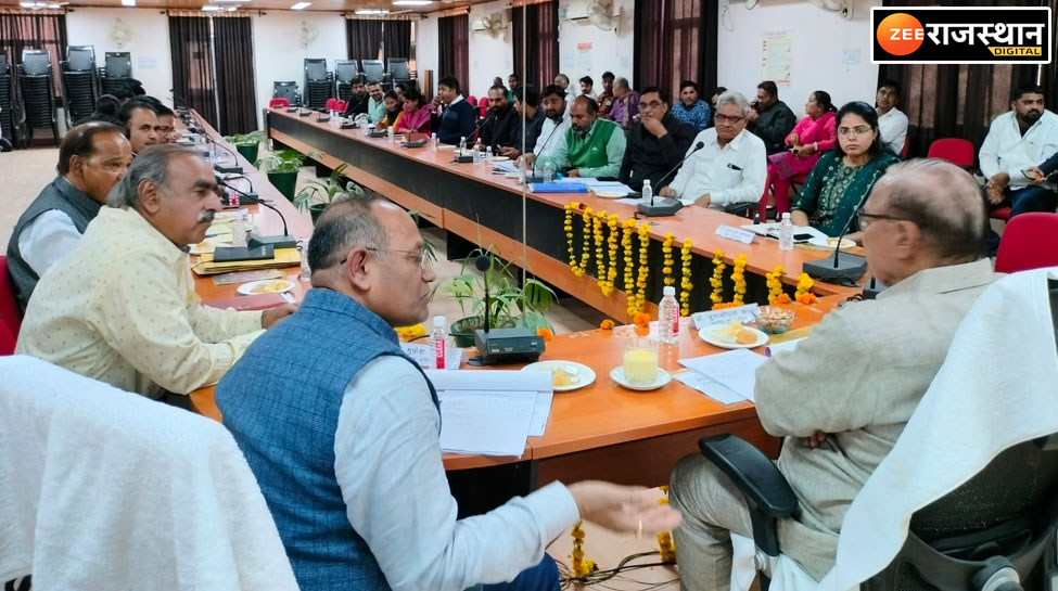 Bikaner: शिक्षा मंत्री ने PWD अधिकारियों की बैठक में जल्द काम पूरा करने दिए निर्देश