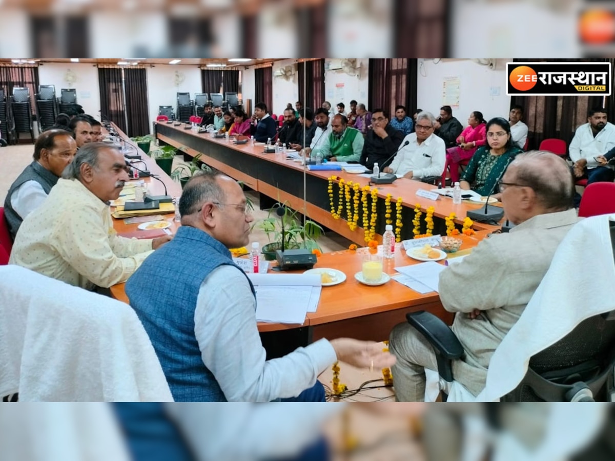 Bikaner: शिक्षा मंत्री ने PWD अधिकारियों की बैठक में जल्द काम पूरा करने दिए निर्देश