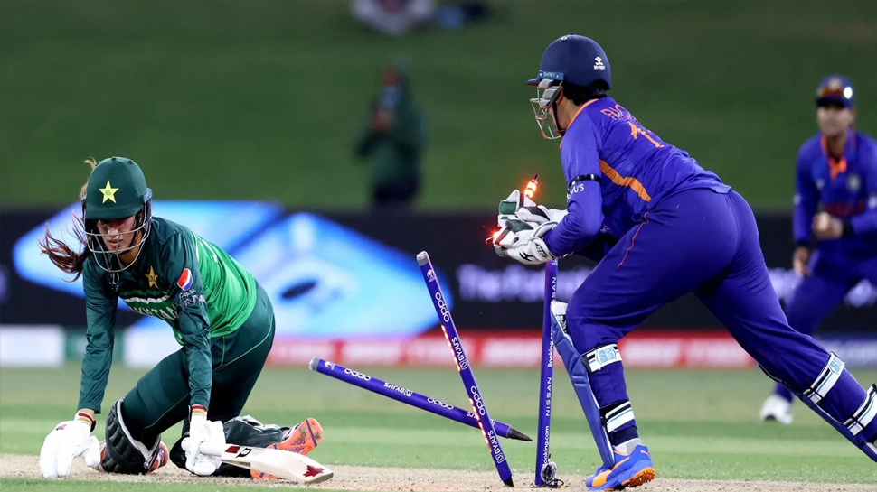 IND W vs PAK W T20 match Live: कब, कैसे और कहां देखें पाक-भारत का मैच? डिटेल IND W vs PAK W T20 match Live: कब, कैसे और कहां देखें पाक-भारत का मैच? डिटेल