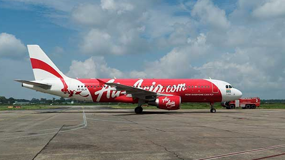 Air Asia India: एयर एशिया पर लगा 20 लाख का जुर्माना, किया था ये काम Air Asia India: एयर एशिया पर लगा 20 लाख का जुर्माना, किया था ये काम