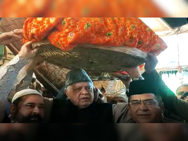 Ajmer: NC नेता फारूक़ अब्दुल्ला का अजमेर दौरा; ख़्वाजा के दर से भाजपा पर हुए हमलावर