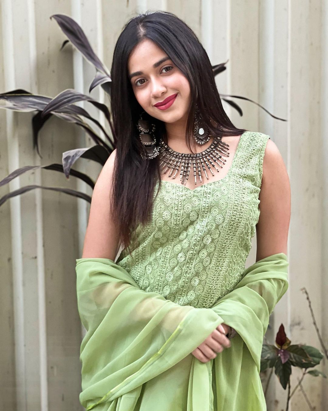 Jannat zubair neck chain Clearance