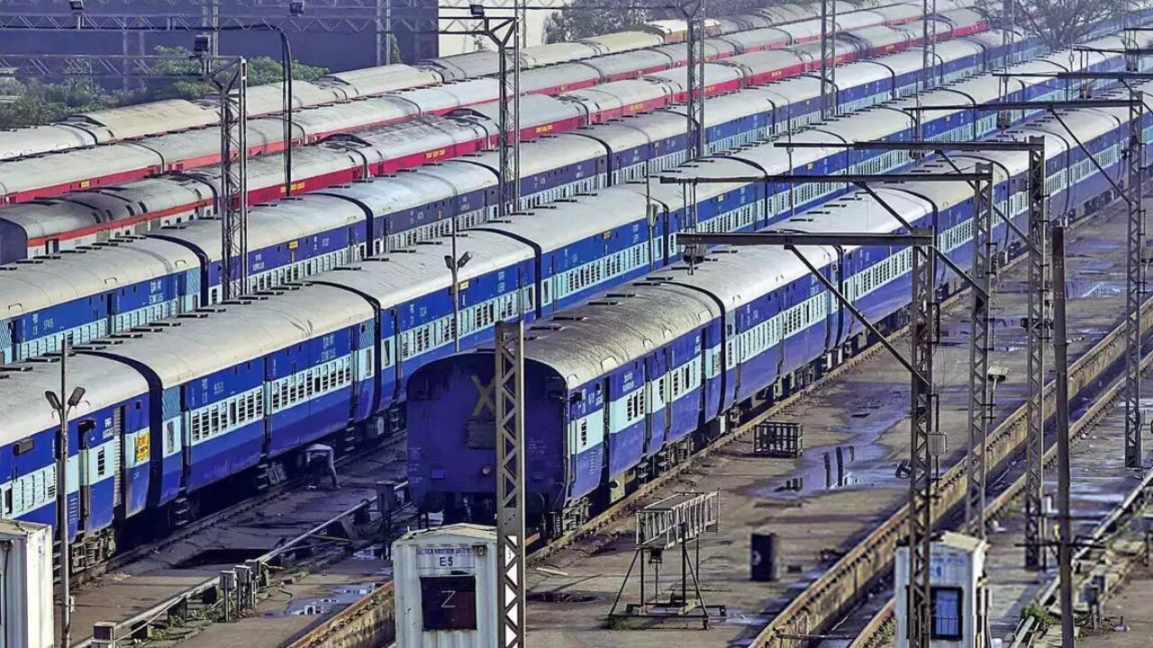 Cancel Train: आपकी ट्रेन हो गई रद्द? भारतीय रेलवे ने रविवार और सोमवार को रद्द कीं इतनी ट्रेनें