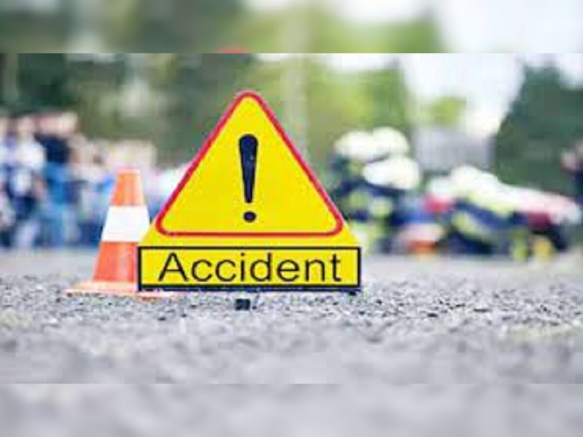 Road Accident : बेगूसराय में तेज रफ्तार वाहन ने बाइक सवार को मारी टक्कर, एक की मौत और दो लोग घायल