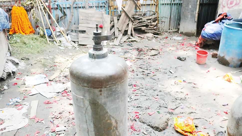 अलामती तस्वीर अलामती तस्वीर