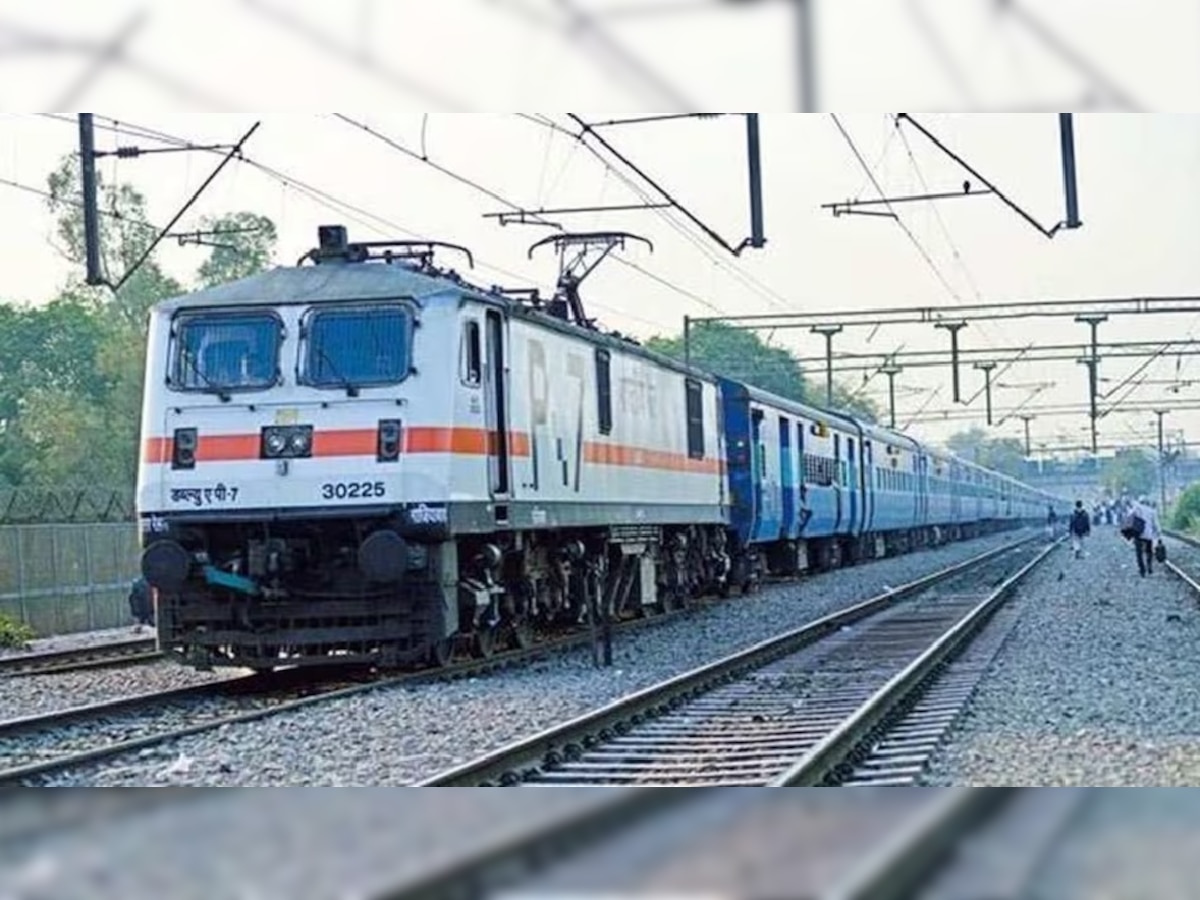 Holi 2023 Special Train: होली पर बिहार जाने वालों के लिए खुशखबरी, चलाई जा रही स्पेशल ट्रेन, फटाफट करें टिकट बुक 