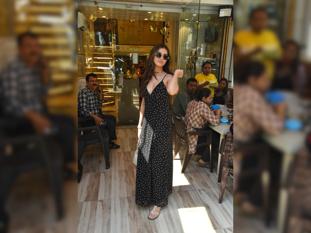 Tara Sutaria Looks Hot And Sexy In Black Loose Maxi Dress Spotted In Bandra Tara Sutaria Look 