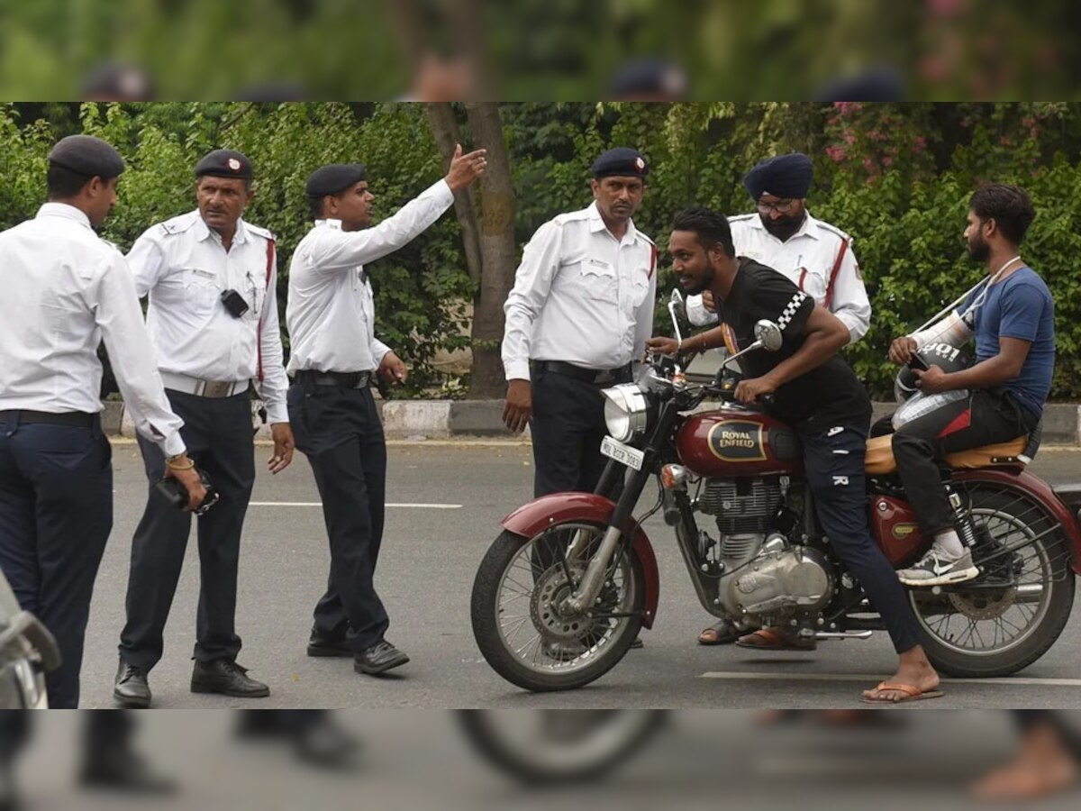 New Traffic Rules: क्या आपने भी तो बाइक में नहीं कर रखी ये 3 गलतियां? पुलिस काट रही 25 हजार का चालान, गाड़ी भी होगी सीज