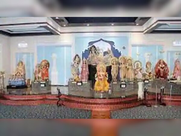 Canada: राम मंदिर में तोड़ फोड़, लिखे गए भारत विरोधी नारे, साल में दूसरा हादसा