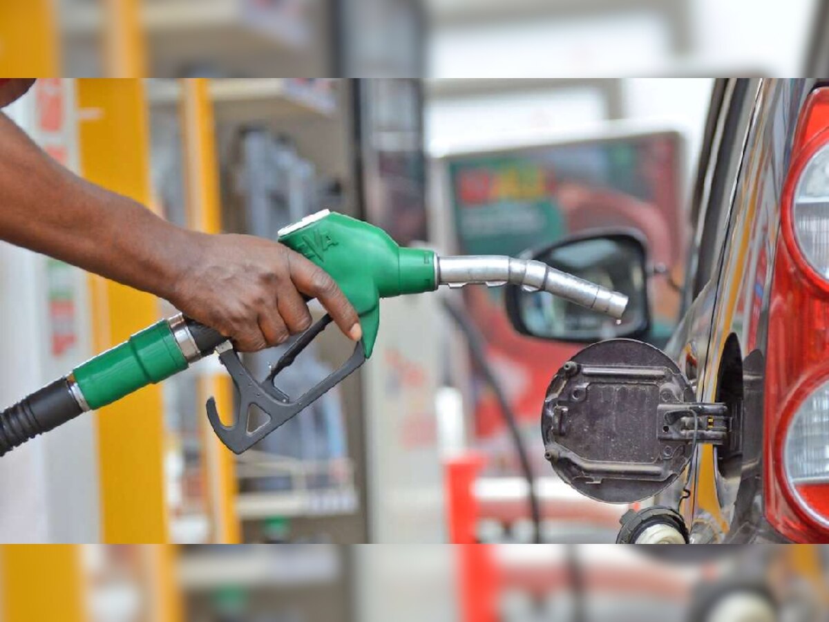How to be Aware from Petrol Pump Fraud in India Petrol Pump वाले ऐसे लगाते हैं आपको चूना, जेब