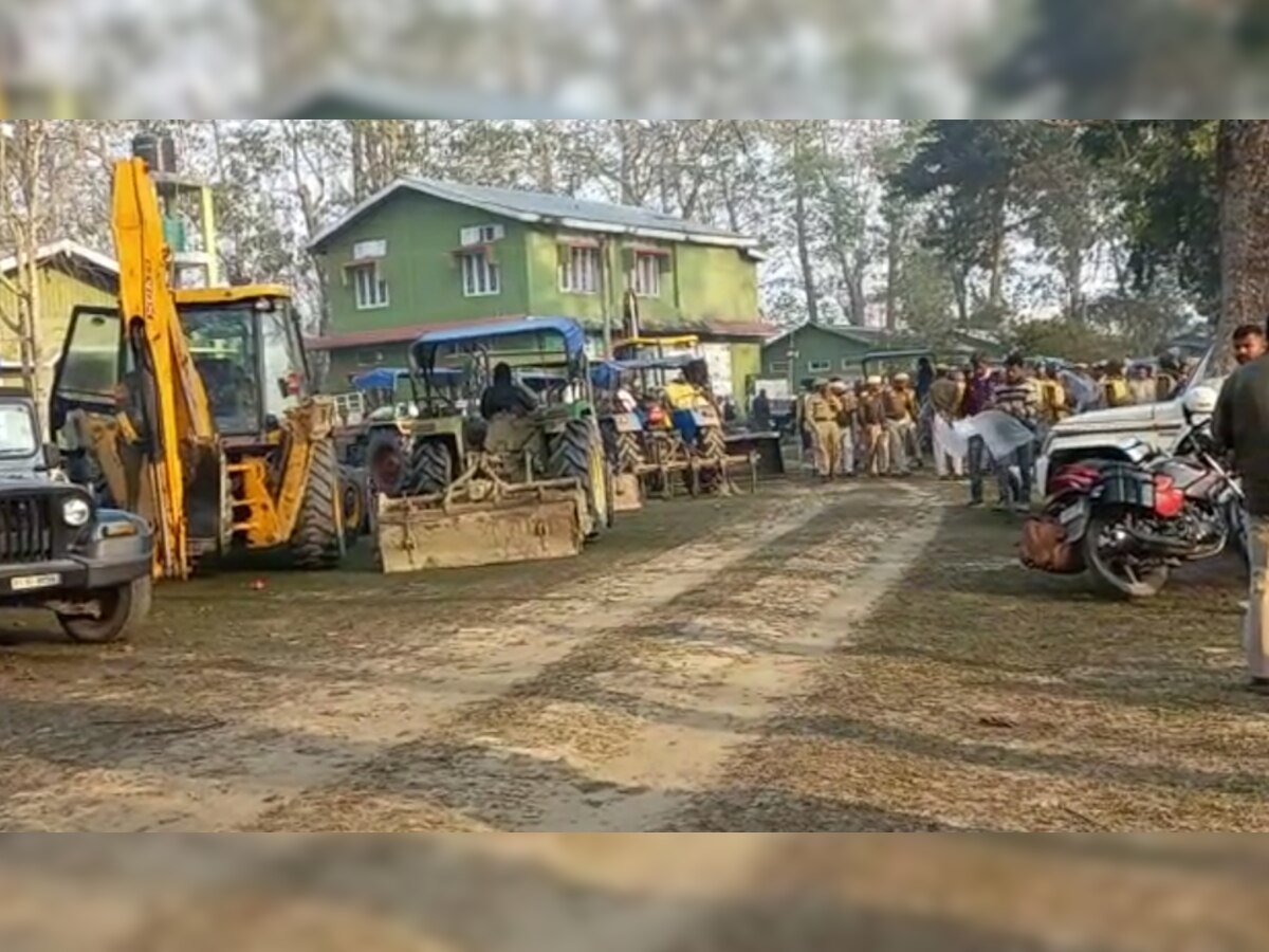 ASSAM: मुस्लिम बहुल सोनितपुर में चला प्रशासन का बुलडोजर, 6 हजार बीघा जमीन कराई खाली