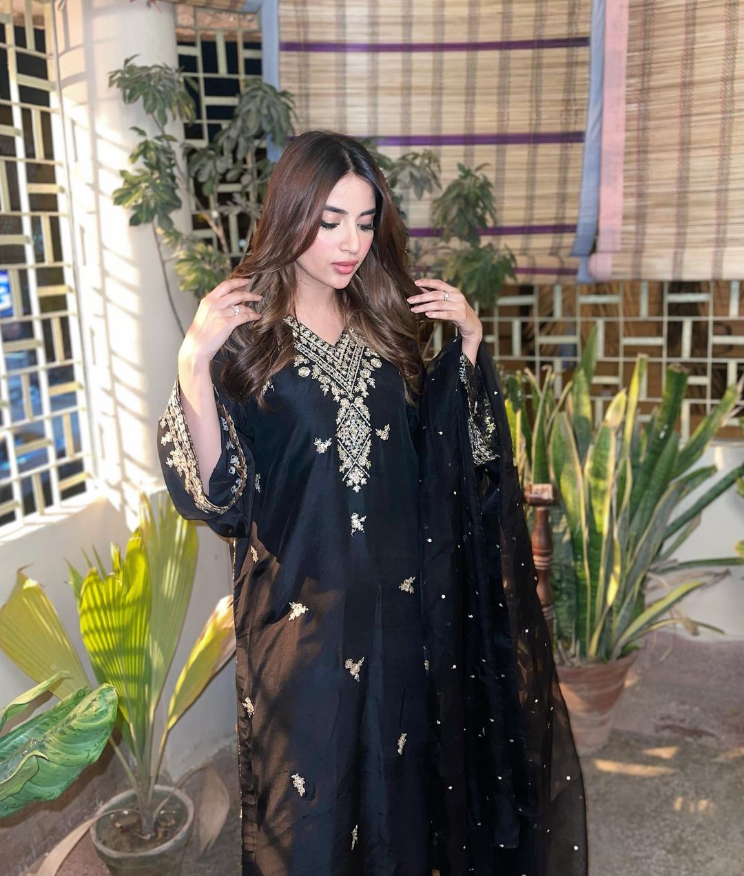 Pakistani Actress Saboor Ali Look Beautiful In Black Dress See Her