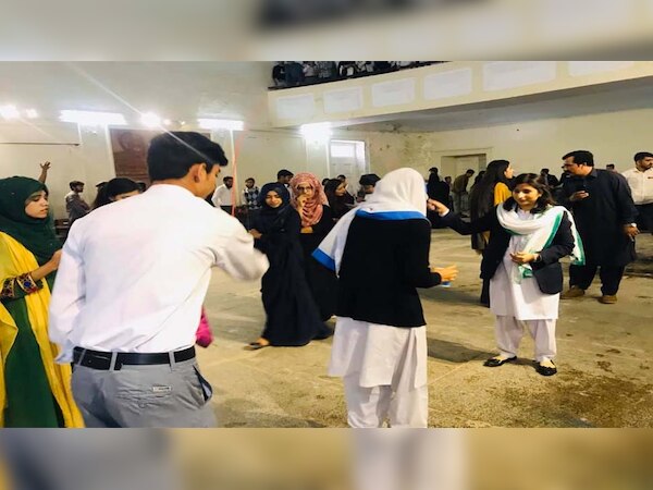 अलामती तस्वीर 